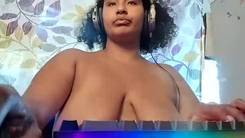 Mommy bubbles online show from October 6, 2025, 5:43 pm