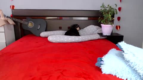 Maria online show from March 8, 2025, 6:54 am