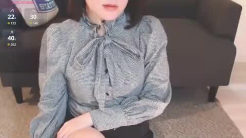 Momo online show from April 20, 2026, 2:03 am