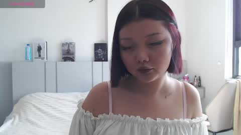 Kim Jang Mi online show from June 8, 2026, 1:28 am