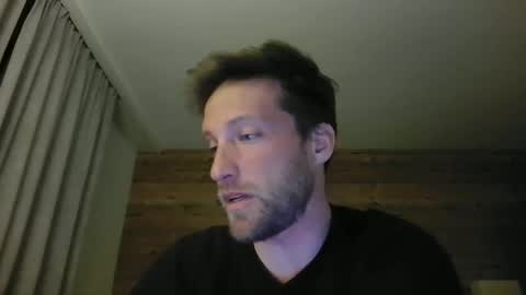 moms_little_monster online show from December 9, 2024, 7:50 pm