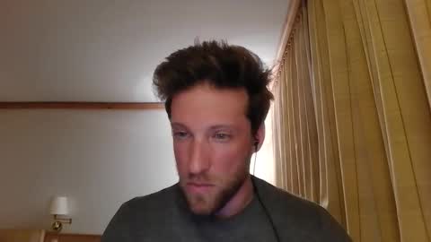 moms_little_monster online show from November 25, 2025, 10:10 pm