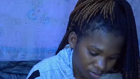 momsdoll online show from January 19, 2026, 6:39 am