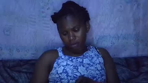 momsdoll online show from February 4, 2026, 6:14 pm