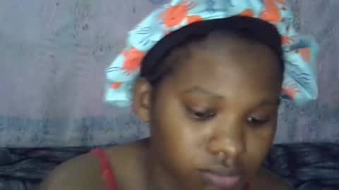 Snapshot of momsdoll chatting on May 3, 2026, 5:24 am momsdoll online show from May 3, 2026, 5:24 am