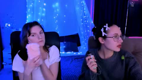 Mona  online show from March 18, 2026, 8:12 pm