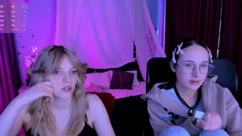 Mona  online show from April 15, 2026, 7:10 pm