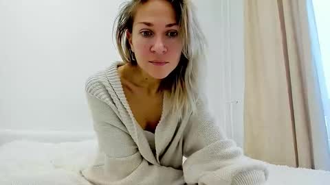 Mona online show from November 7, 2025, 5:40 am