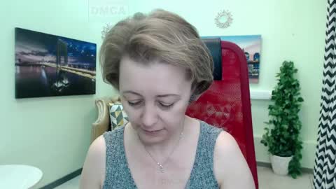 Mona online show from April 4, 2026, 11:40 am