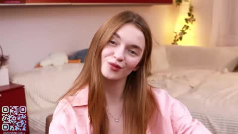 Mona online show from October 9, 2025, 7:34 pm