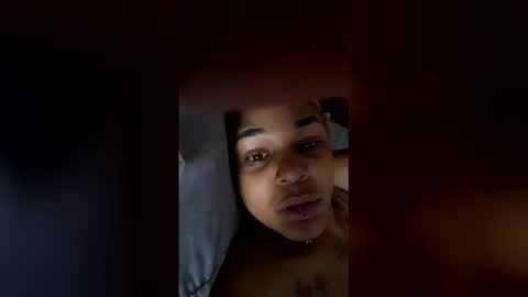 monaemonroe25 online show from February 18, 2026, 3:19 pm