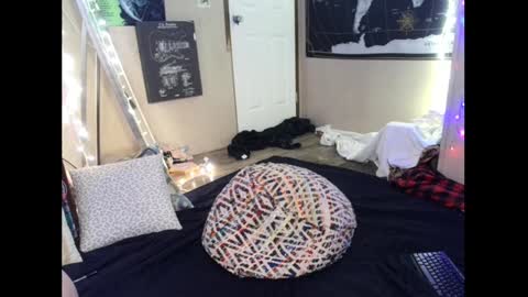 Monica online show from December 30, 2024, 7:21 pm