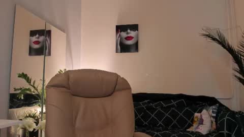 Snapshot of monica_vi chatting on June 11, 2026, 6:55 am Monica online show from June 11, 2026, 6:55 am