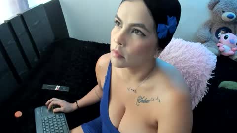 Snapshot of monicaharrison chatting on June 4, 2026, 2:34 pm monicaharrison online show from June 4, 2026, 2:34 pm