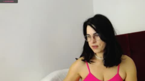 monicaluxxx online show from November 16, 2025, 5:02 am
