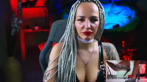 Monika online show from February 17, 2025, 6:37 pm