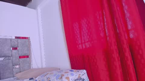 Snapshot of moniicaferrer chatting on June 19, 2026, 8:45 pm Monica online show from June 19, 2026, 8:45 pm