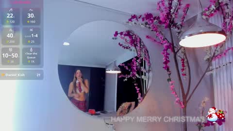 MONIK FOX online show from December 15, 2025, 7:51 pm