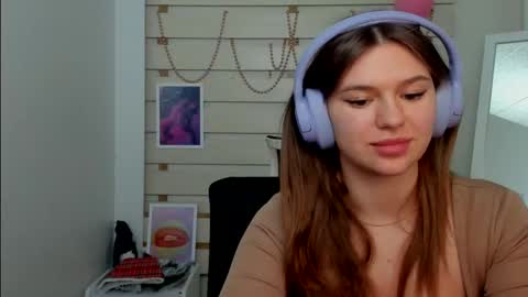 Monika online show from February 21, 2025, 5:42 pm