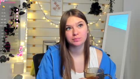 Monika online show from March 11, 2026, 1:39 pm