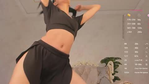 Katrin online show from November 27, 2025, 3:47 pm