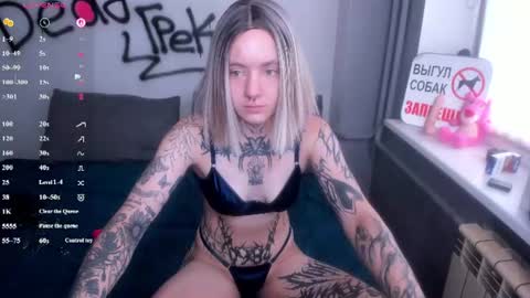 Snapshot of monikalowww chatting on June 26, 2026, 2:38 am monikalowww online show from June 26, 2026, 2:38 am