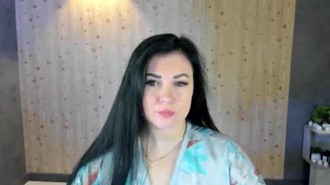 MoniKa online show from February 4, 2026, 4:07 am