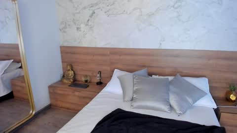 Monique  online show from January 10, 2025, 7:54 pm