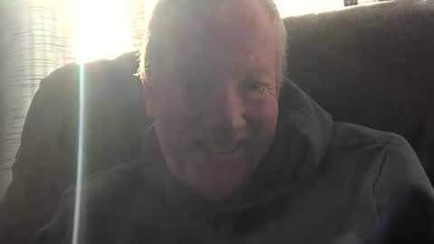 Monkee Dance online show from November 25, 2025, 9:48 pm