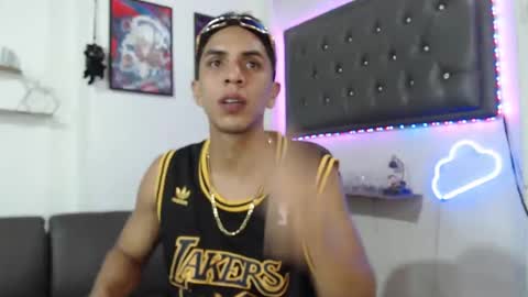 simon dice online show from March 5, 2025, 12:33 pm