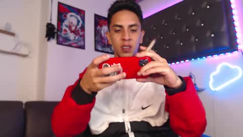 simon dice online show from March 7, 2025, 12:23 pm