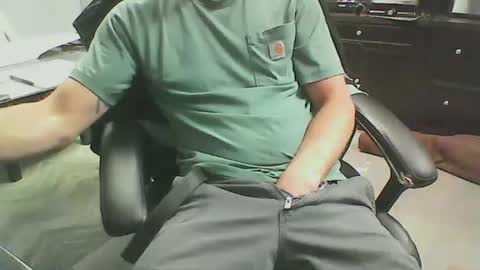 Snapshot of monkeypants04 chatting on June 8, 2026, 4:51 pm monkeypants04 online show from June 8, 2026, 4:51 pm