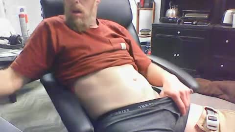Snapshot of monkeypants04 chatting on June 17, 2026, 5:36 pm monkeypants04 online show from June 17, 2026, 5:36 pm