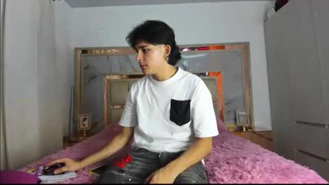 monky_0002 online show from March 17, 2026, 12:37 am