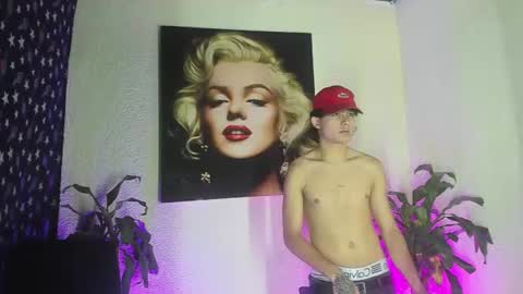 Snapshot of monky_0002 chatting on June 17, 2026, 7:04 pm monky_0002 online show from June 17, 2026, 7:04 pm