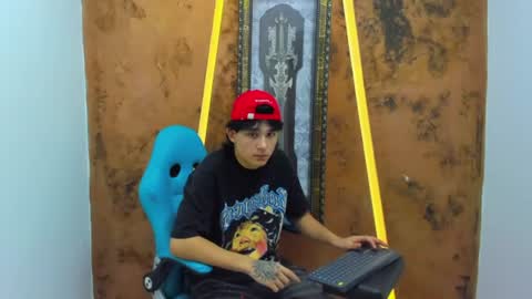 Snapshot of monky_0002 chatting on June 27, 2026, 8:58 pm monky_0002 online show from June 27, 2026, 8:58 pm