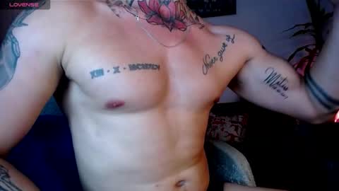 Snapshot of monnojones chatting on December 7, 2024, 2:31 am monnojones online show from December 7, 2024, 2:31 am