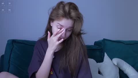Snapshot of monnymoonn chatting on July 28, 2026, 9:15 am Mary online show from July 28, 2026, 9:15 am