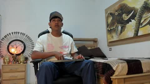 monsoon_the_best online show from April 1, 2026, 2:45 am