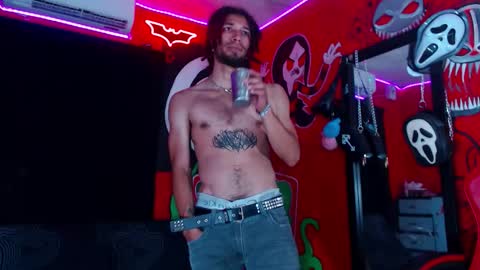 Snapshot of monsterdominationx chatting on December 2, 2025, 1:39 pm Xavier Rodriguez online show from December 2, 2025, 1:39 pm