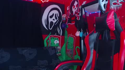 Snapshot of monsterdominationx chatting on December 21, 2025, 6:31 am Xavier Rodriguez online show from December 21, 2025, 6:31 am