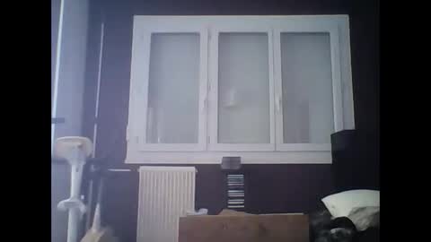 Snapshot of montmasse chatting on April 21, 2026, 2:23 pm montmasse online show from April 21, 2026, 2:23 pm