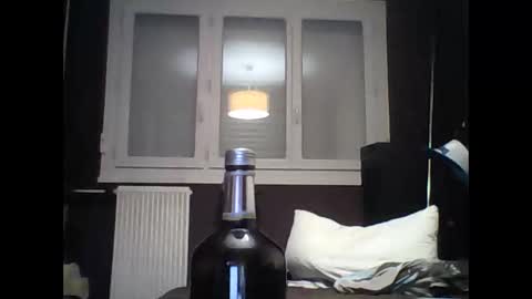 Snapshot of montmasse chatting on April 25, 2026, 9:01 pm montmasse online show from April 25, 2026, 9:01 pm