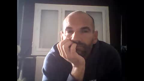 Snapshot of montmasse chatting on May 6, 2026, 2:33 pm montmasse online show from May 6, 2026, 2:33 pm