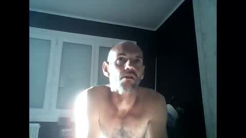 Snapshot of montmasse chatting on May 26, 2026, 6:15 pm montmasse online show from May 26, 2026, 6:15 pm