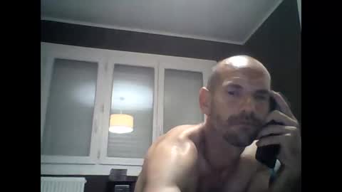 Snapshot of montmasse chatting on May 28, 2026, 9:01 pm montmasse online show from May 28, 2026, 9:01 pm