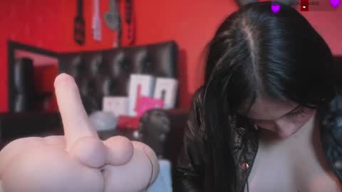 Monttserratt online show from April 20, 2026, 7:15 pm