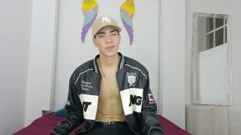 Snapshot of monyel_blake chatting on June 11, 2026, 11:41 am online show from June 11, 2026, 11:41 am