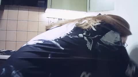 moodiemira online show from March 4, 2026, 2:45 pm