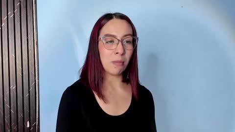 moolly_evanz online show from May 28, 2026, 5:54 pm